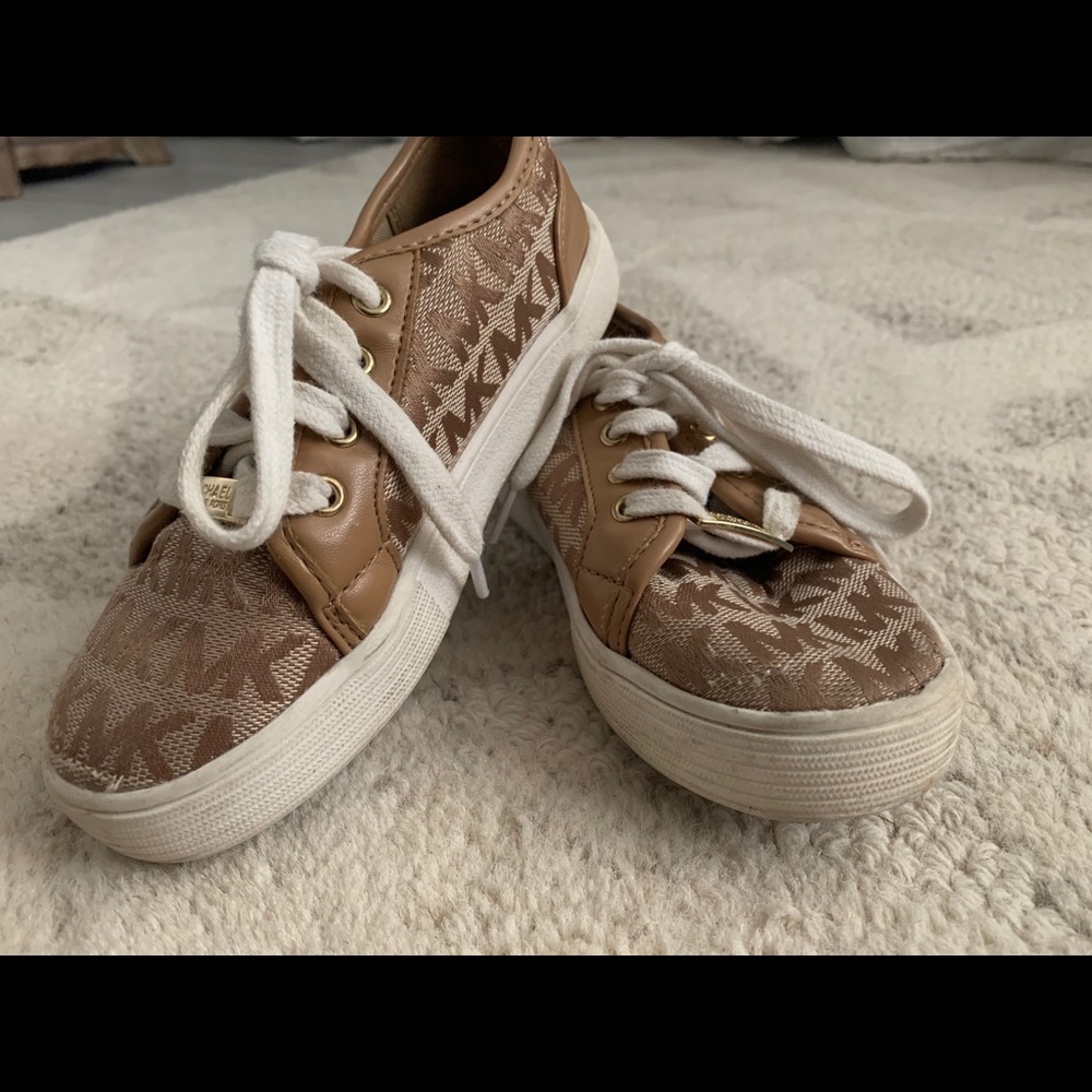 Michael Kors Logo Lace Up Sneakers Kids size 11